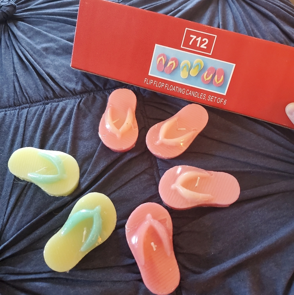 NIB *Flip Flop Floating Candles* (Set of 6)
